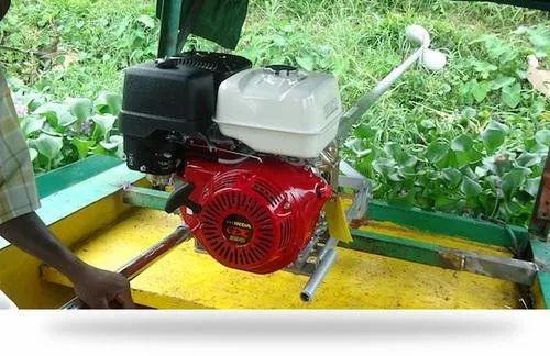 13 HP Mud Motor Boat