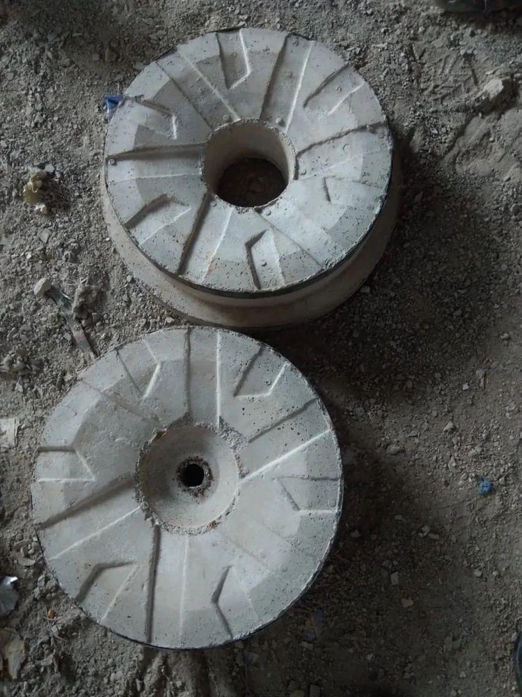 20 Inch Bolt Type Black Emery Stone