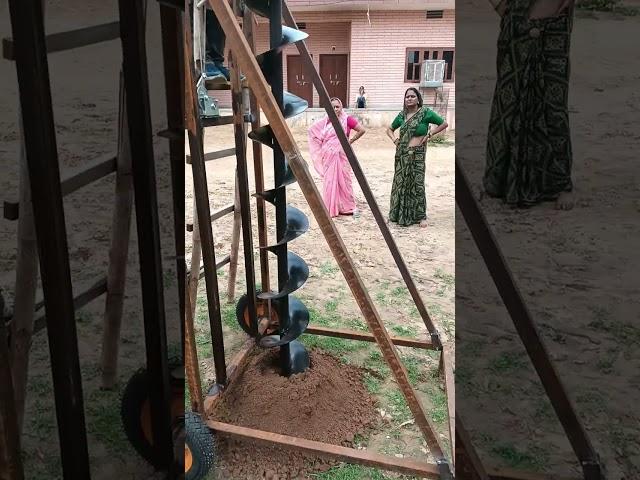 224 Cc Earth Augur With 15 Feet Trolly Auger