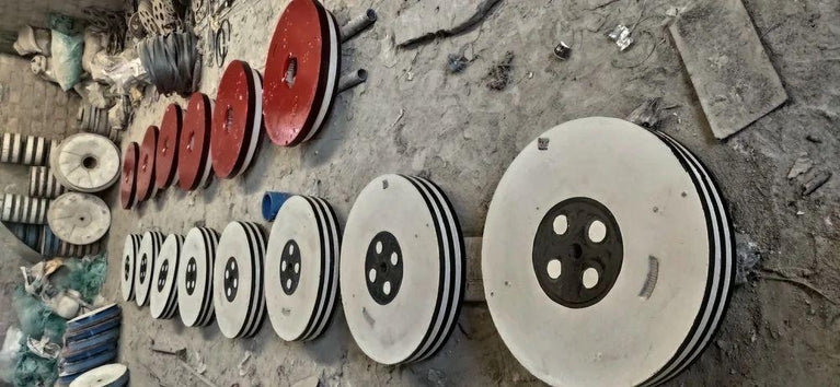 30 ઇંચ હોરીઝોન્ટલ બોલ્ટ ટાઇપ લાલ એમરી સ્ટોન