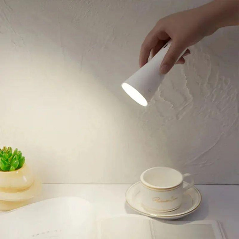 3 ઈન 1 મેગ્નેટિક મલ્ટિફંક્શન ટેબલ લેમ્પ - મેગ્નેટિક વાયરલેસ રિચાર્જેબલ ટેબલ સાથે લેડ ડેસ્ક લેમ્પ