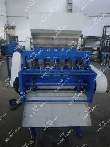 4 Blade Cashew Cutting Machine