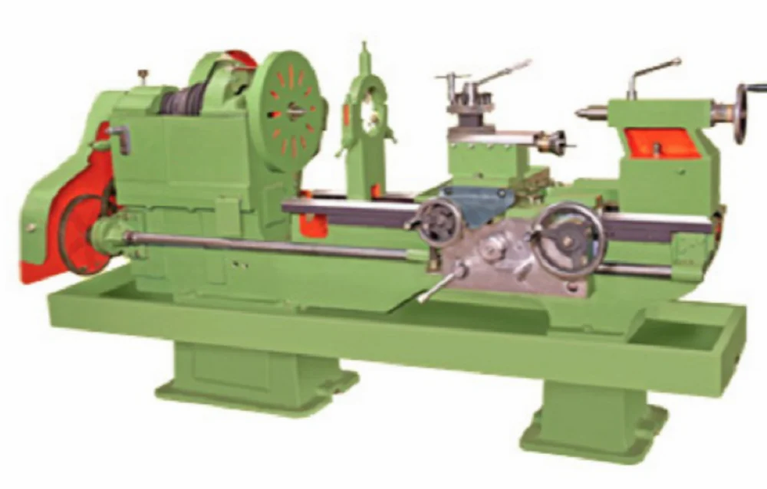 5.6 Feet Heavy Duty Lathe Machine