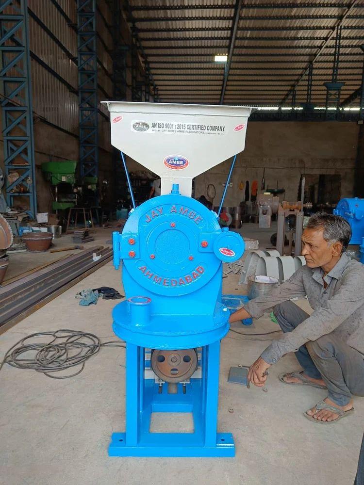 5 HP Commercial Atta Chakki Machine