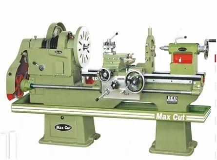 7 Feet Heavy Duty V-Belt Drive Lathe Machine