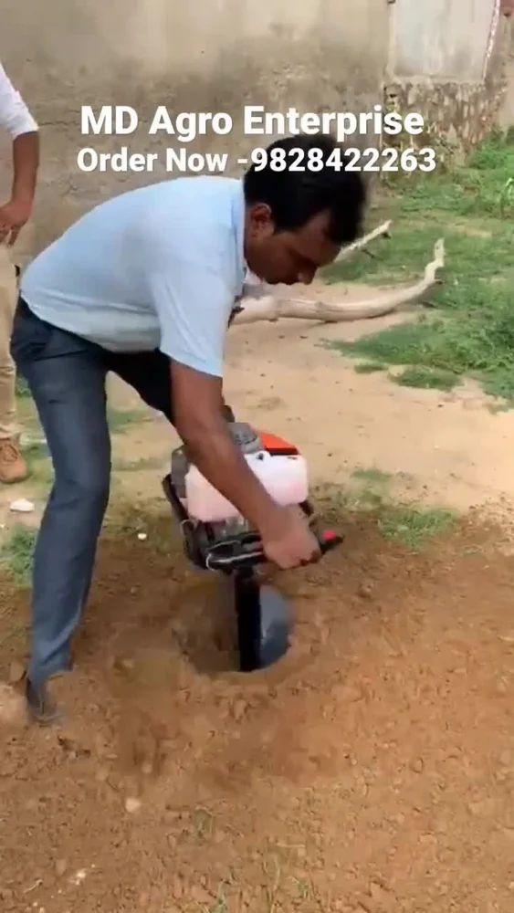 वास्तव में 2 स्ट्रोक 63cc हैंड पुश ट्रॉली अर्थ ऑगर्स