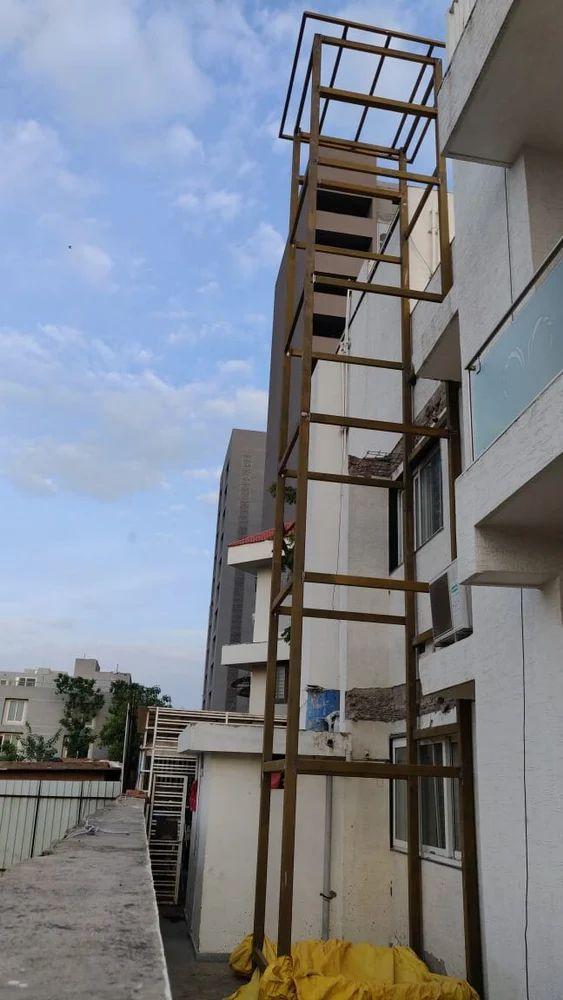 રેસિડેન્શિયલ આઉટડોર લિફ્ટ