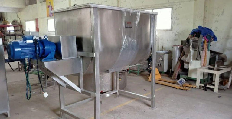 સ્ટેનલેસ સ્ટીલ મિશ્રણ બ્લેન્ડર