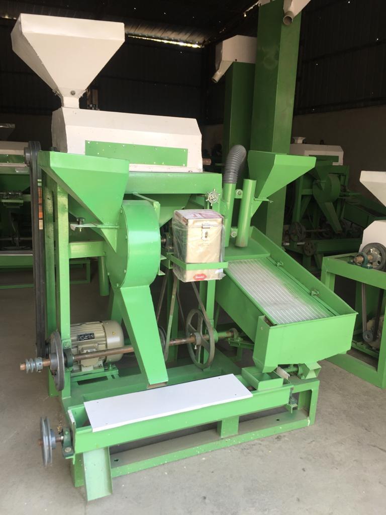 "Fully Automatic Mini Dal Mill Plant: Efficient Grain Processing"
