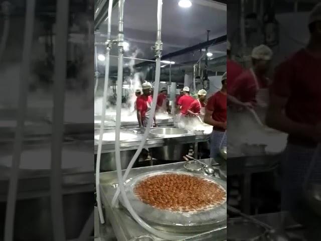 Steam Heated Rossgulla Packing Table