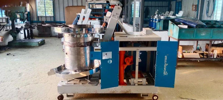 10 KG OIL EXTRACTION MACHINE