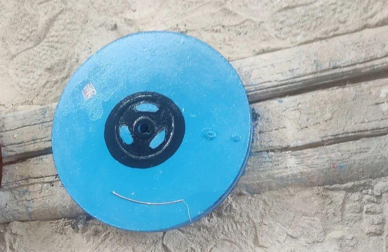 16 Inch Janta Type Red Emery Stone