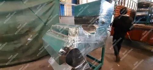 4 Head Cashew Cutting Machine