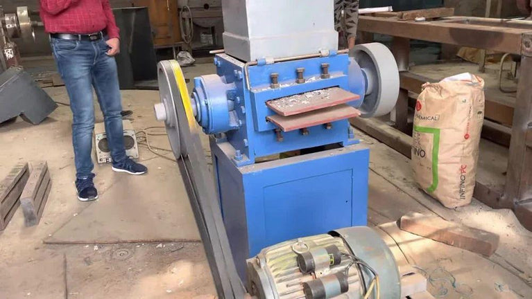 Automatic PET Bottle Shredder