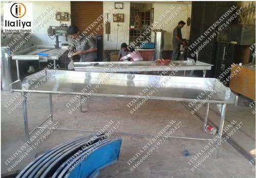 Cashew Kernels Peeling Table
