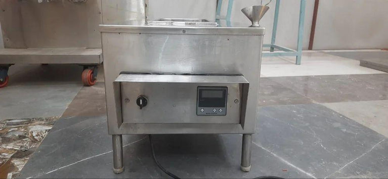 Chocolate Melter Machine