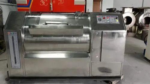 Commercial Laundry Machine