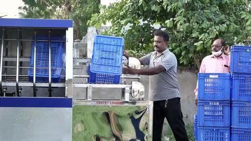 Crate Washer