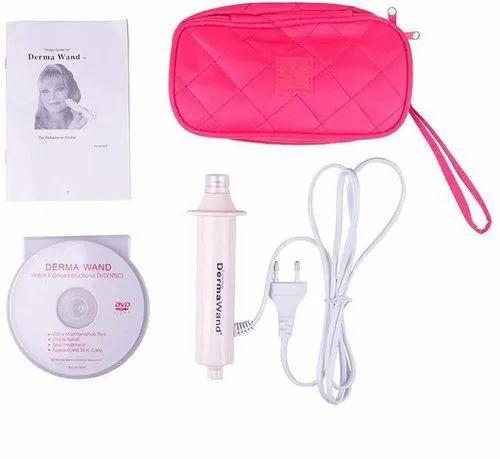 Dermawand - Deluxe Skin Quench Derma Vital Skincare Products With Makeup Bag