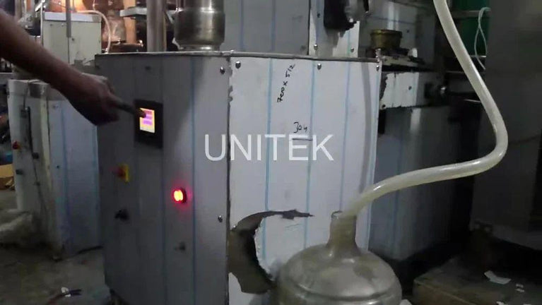 Edible Oil Packing Machine