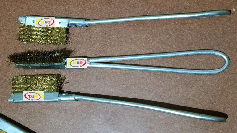 Knife Shape Handle Brass Wire Brush