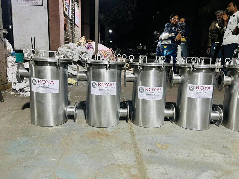 Liquid Line Magnetic Trap
