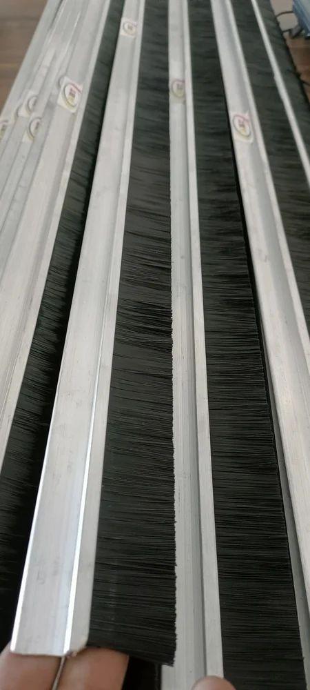 Nylon Strip Brush