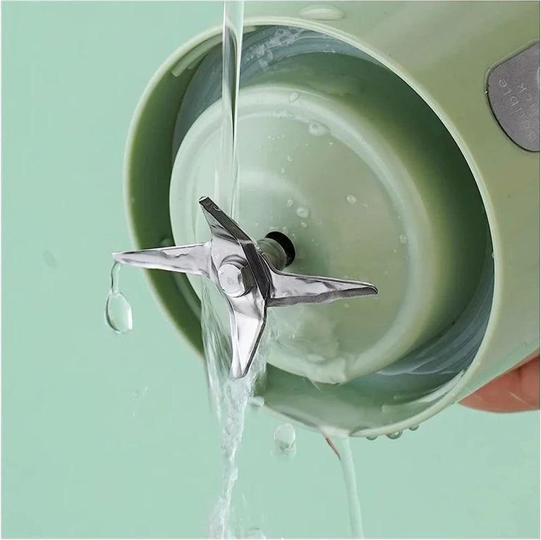 PORTABLE MINI JUICER
