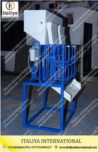 Raw Cashew Cutting Machine