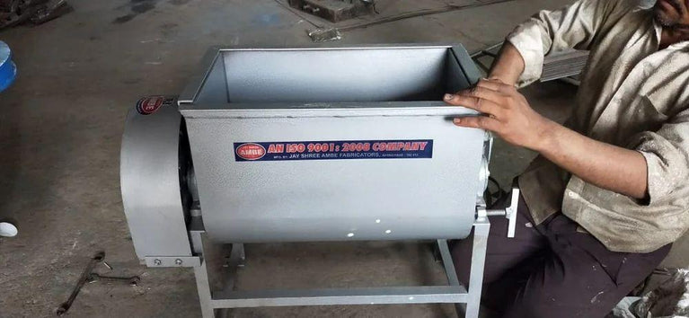 SPICE MIXING MACHINE
