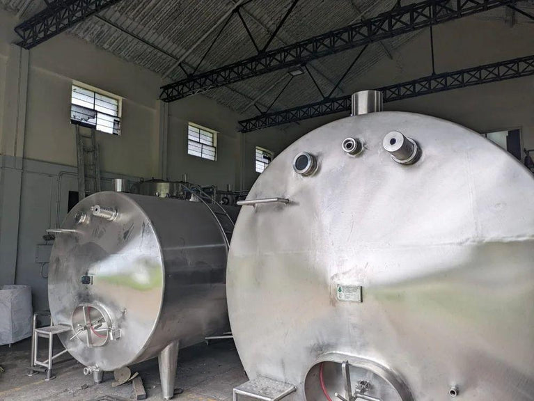एसएस स्टोरेज टैंक 100 से 50000 लीटर