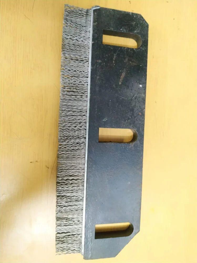 SS  Strip Brush with MS Body