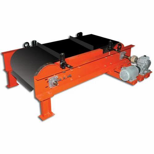 Self Cleaning Overband Magnetic Separator