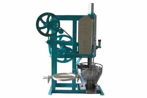 Semi-Automatic Mirchi Kandap Machine