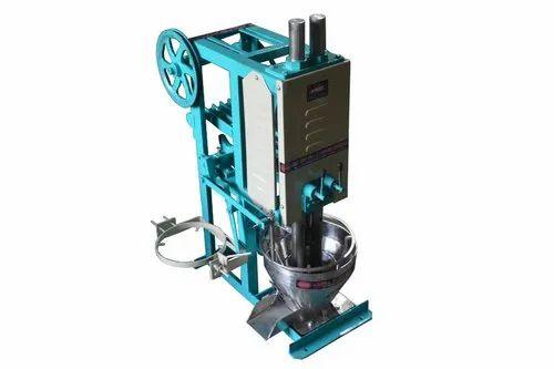 Semi-Automatic Mirchi Kandap Machine