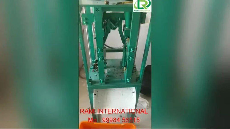 Semi Automatic Cashew Nut Cutting Machine