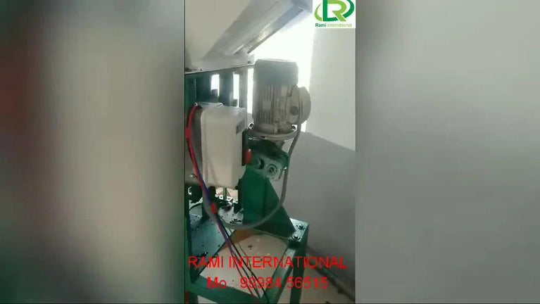 Semi Automatic Cashew Nut Cutting Machine