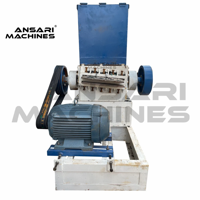 Semi Automatic PET Bottle Grinding Machine