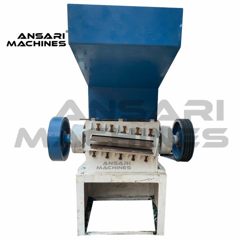 Semi Automatic PET Bottle Grinding Machine