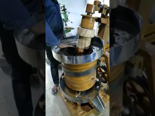 સેમી ઓટોમેટિક વુડન કોલ્ડ પ્રેસ ઓઈલ મશીન