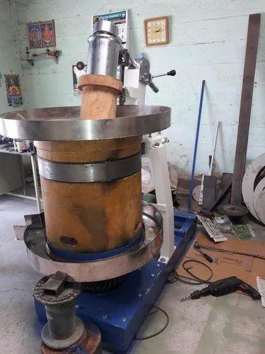 Semi Automatic Wooden Cold Press Oil Machine