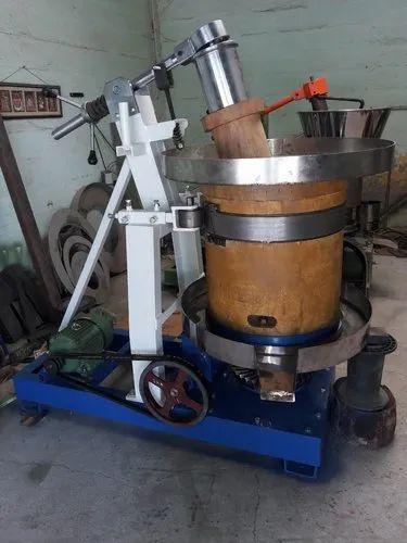Semi Automatic Wooden Cold Press Oil Machine