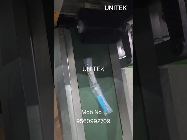 Shaving blade packaging machine