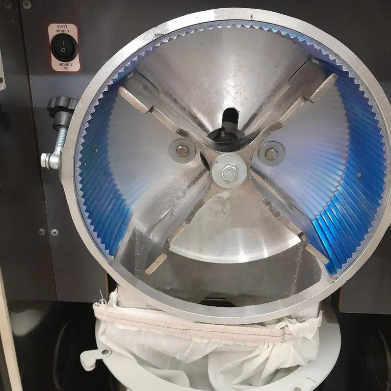 Stoneless Flour Mill Machine