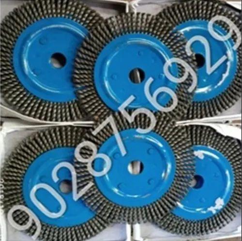 Stringer Knotted Wheel Brush