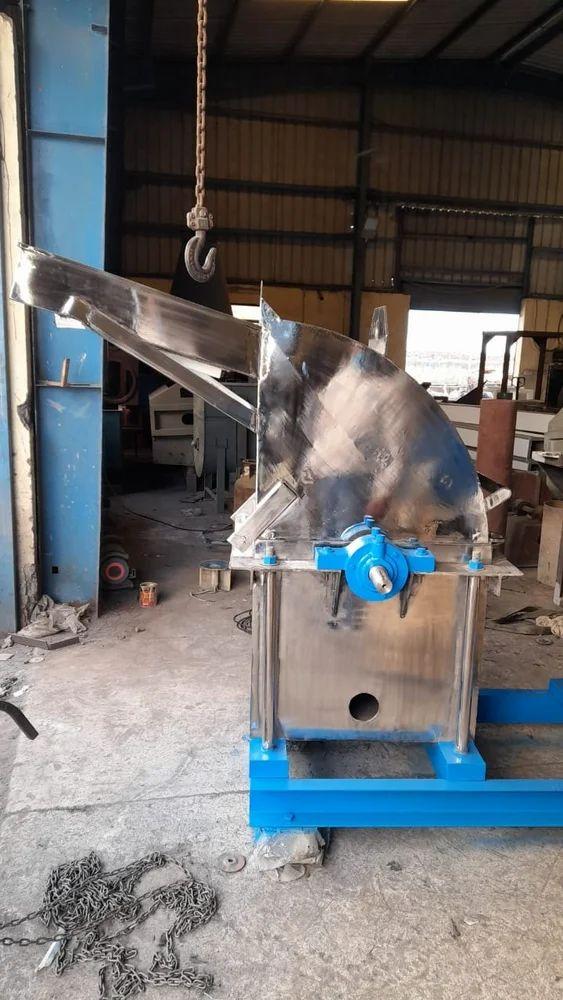 Three Phase Pulverizer Machine