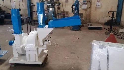 Three Phase Pulverizer Machine