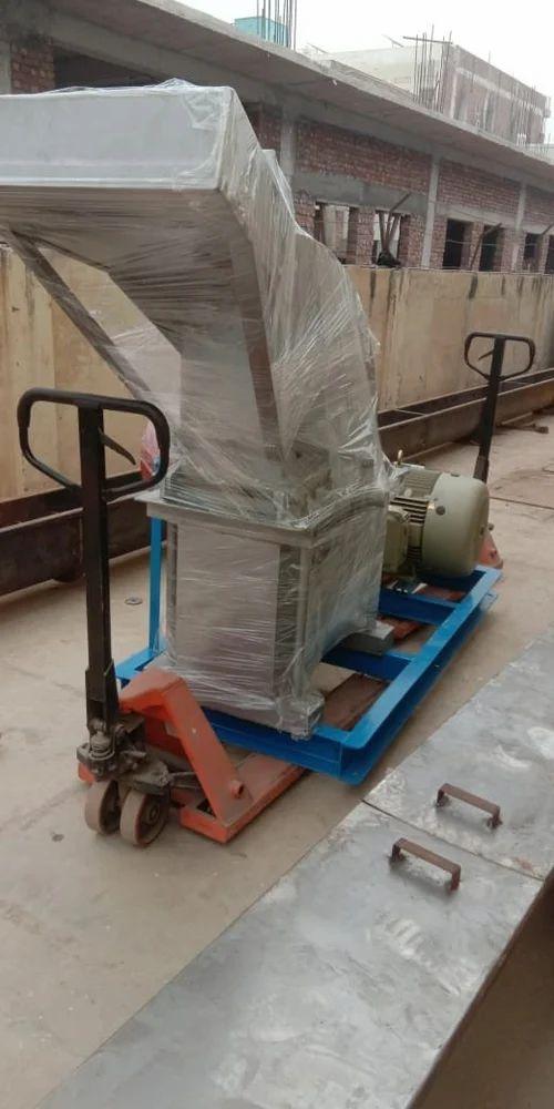 Three Phase Pulverizer Machine