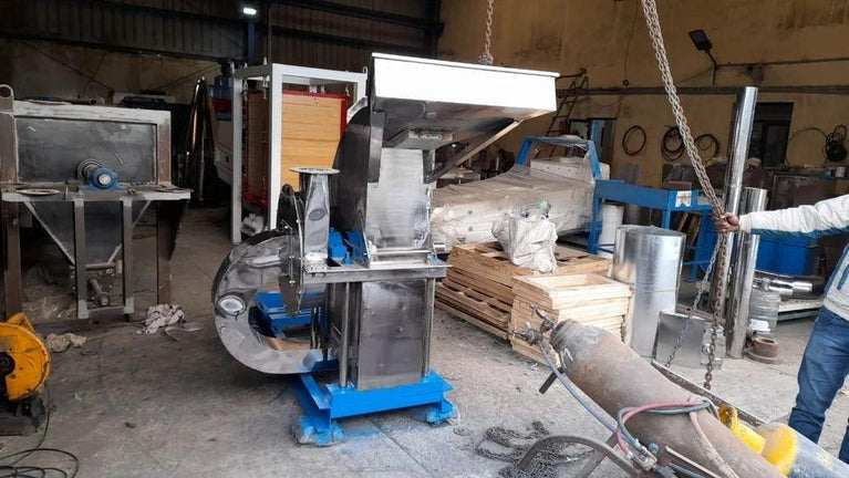 Three Phase Pulverizer Machine