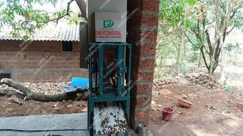 Two Blade Cashew Cutting Machine